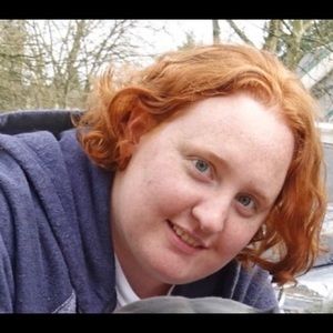 Meet your Posher, Hilary